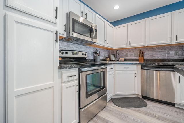 103 Taylor Circle, Goose Creek, SC 29445