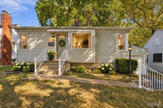 2718 Bremerton Road, Brentwood, MO 63144