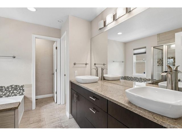 200 Powderhorn Trl, Broomfield, CO 80020