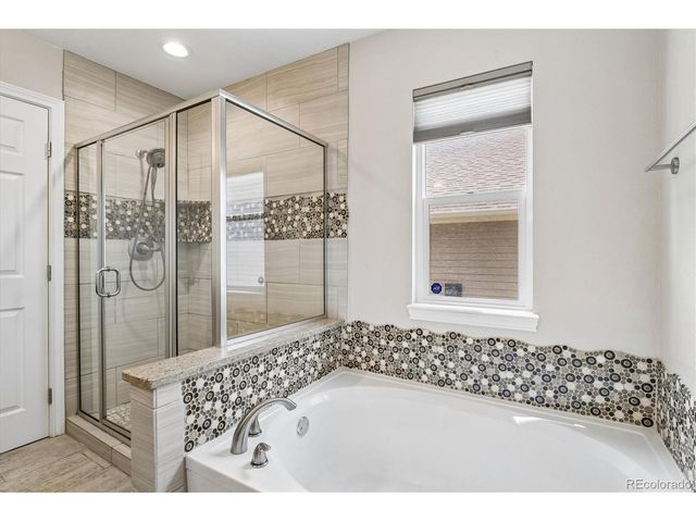 200 Powderhorn Trl, Broomfield, CO 80020