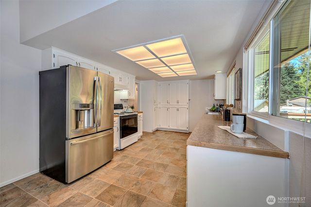 5503 138th Place SW, Edmonds, WA 98026