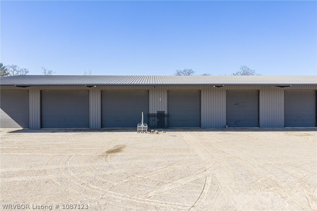 6622 Alma Highway 6622 Alma Highway
