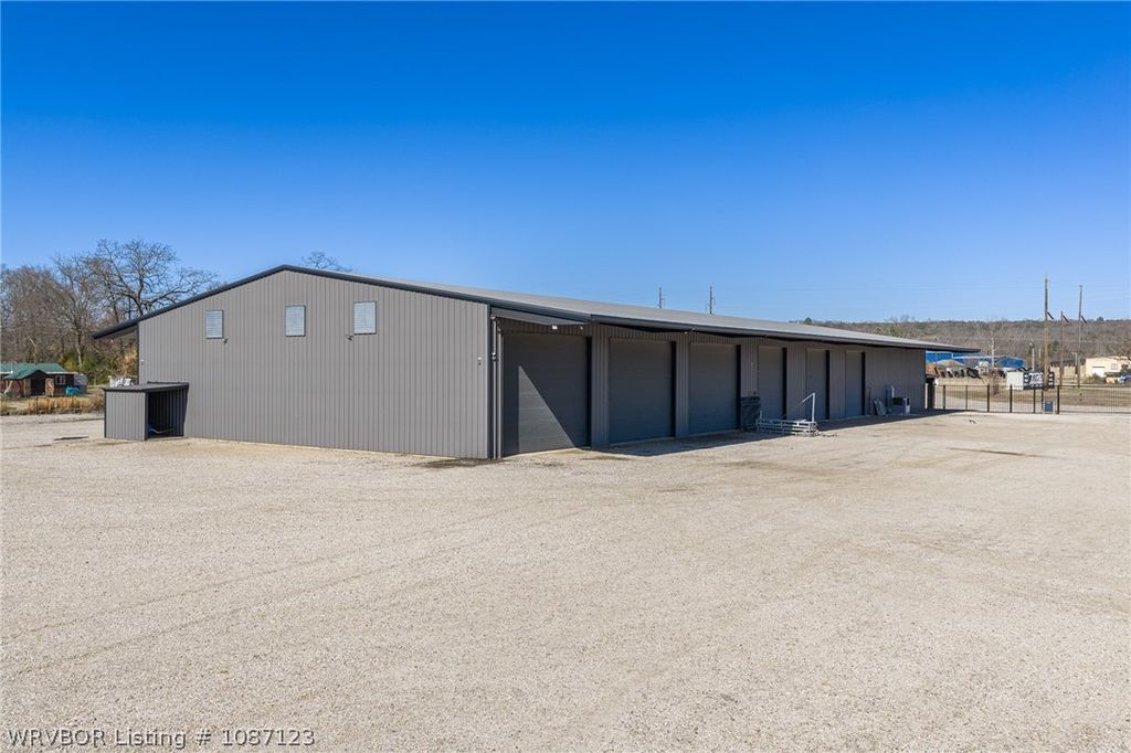 6622 Alma Highway 6622 Alma Highway