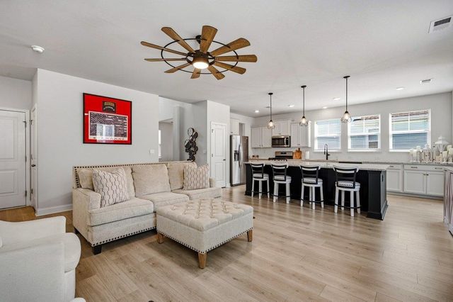 3263 Moss Bridge Ln., Myrtle Beach, SC 29579