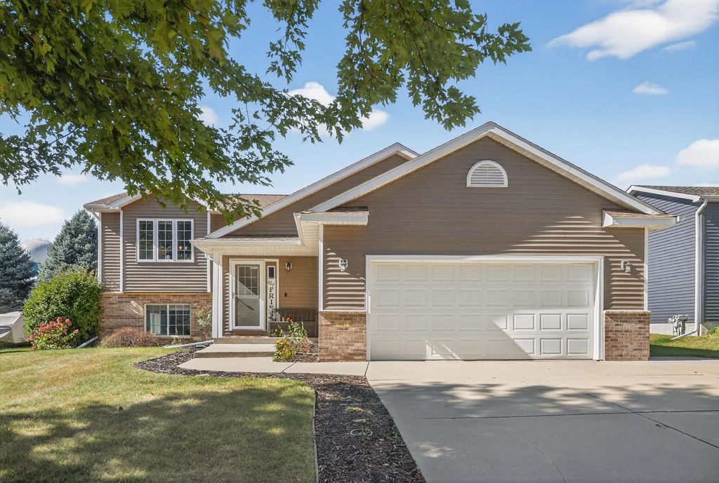 901 8th Avenue NE, Kasson, MN 55944