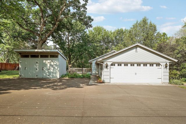 17435 30th Avenue N, Plymouth, MN 55447