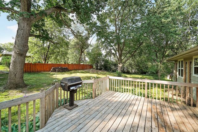 17435 30th Avenue N, Plymouth, MN 55447