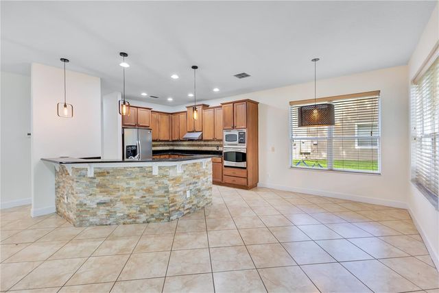 5050 WHITEWATER WAY, St Cloud, FL 34771