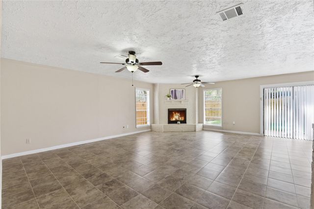 9211 Benning Drive, Houston, TX 77031