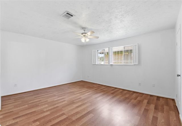 9211 Benning Drive, Houston, TX 77031