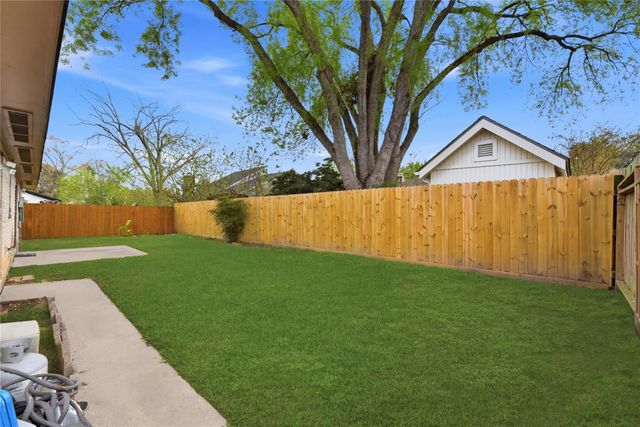 9211 Benning Drive, Houston, TX 77031