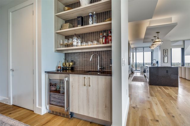 8119 Douglas Avenue 1406, Dallas, TX 75225