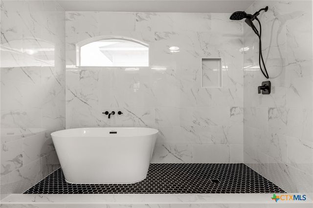 3726 Eagles Nest Street, Round Rock, TX 78665