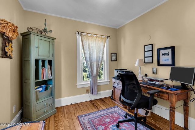 40 Foster Street, Middletown, NJ 07701