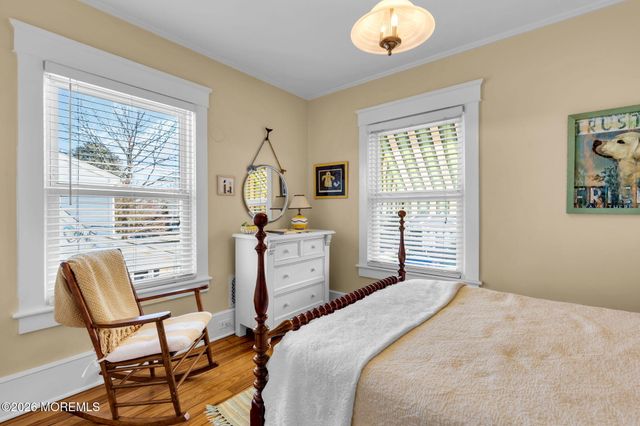 40 Foster Street, Middletown, NJ 07701