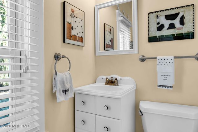 40 Foster Street, Middletown, NJ 07701