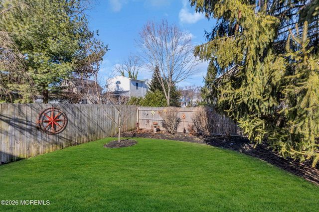 40 Foster Street, Middletown, NJ 07701