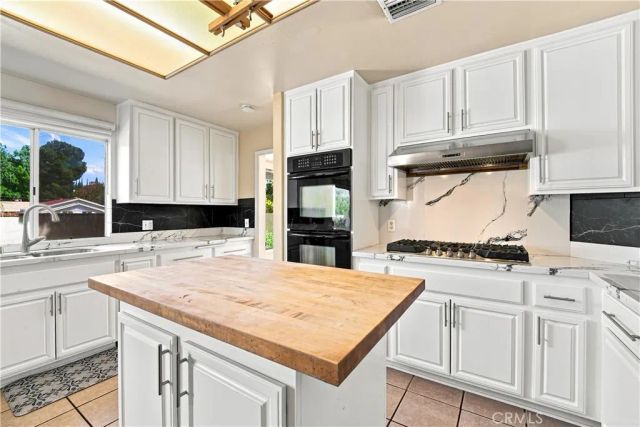 7436 Bobbyboyar Avenue, West Hills, CA 91307