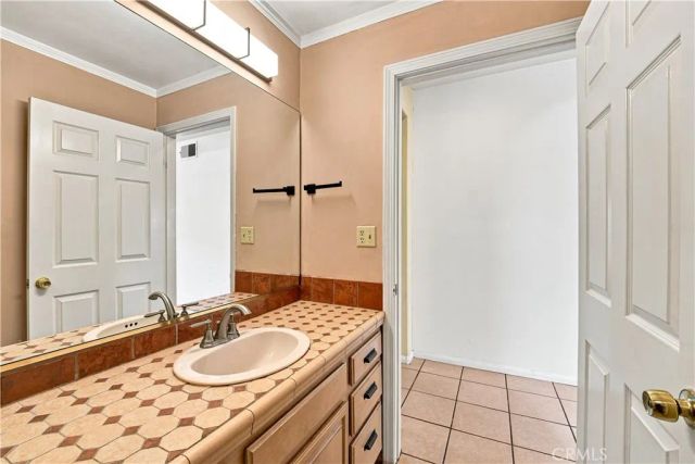 7436 Bobbyboyar Avenue, West Hills, CA 91307