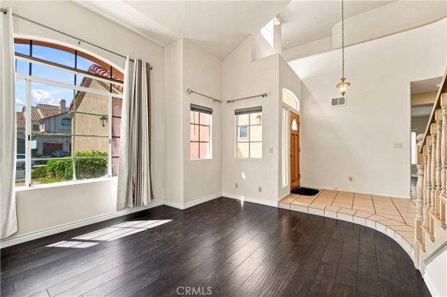 7436 Bobbyboyar Avenue, West Hills, CA 91307