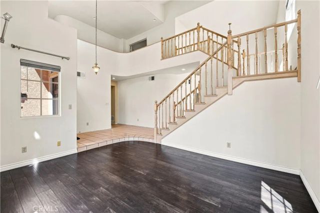 7436 Bobbyboyar Avenue, West Hills, CA 91307