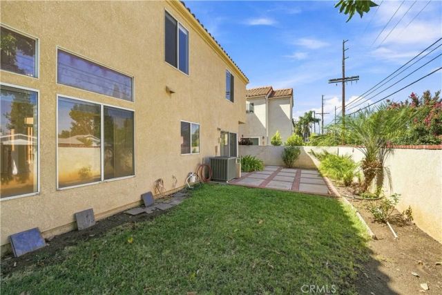 7436 Bobbyboyar Avenue, West Hills, CA 91307