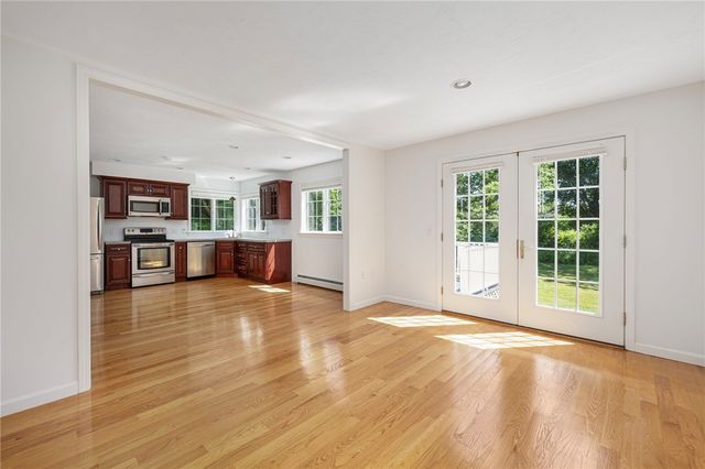 9 Spring Street, Jamestown, RI 02835