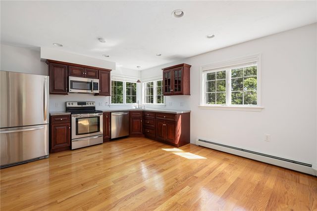 9 Spring Street, Jamestown, RI 02835