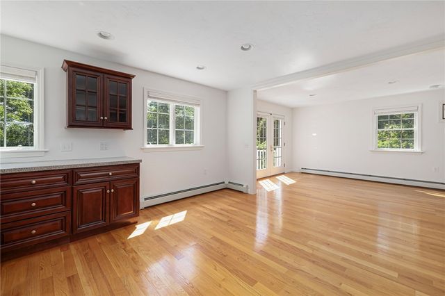 9 Spring Street, Jamestown, RI 02835