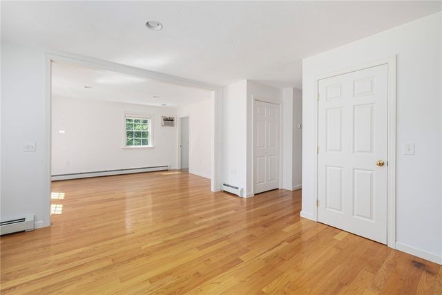 9 Spring Street, Jamestown, RI 02835