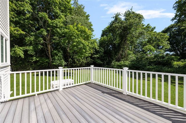 9 Spring Street, Jamestown, RI 02835