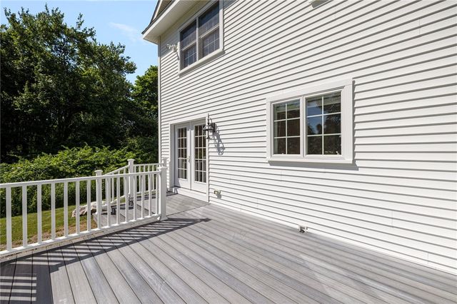9 Spring Street, Jamestown, RI 02835