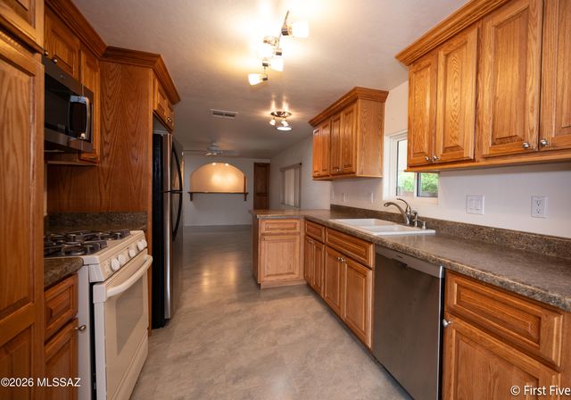 6174 W Lazy Heart Street, Tucson, AZ 85713
