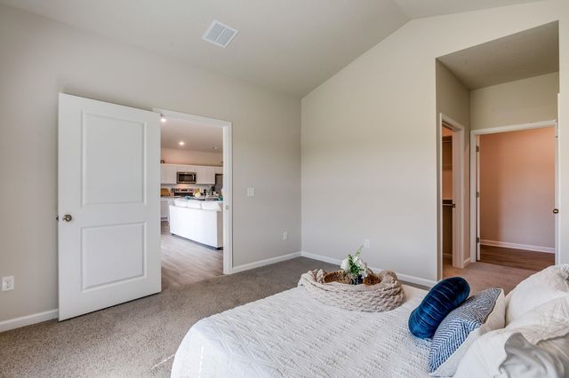 1029 N Forestview St, Wichita, KS 67235