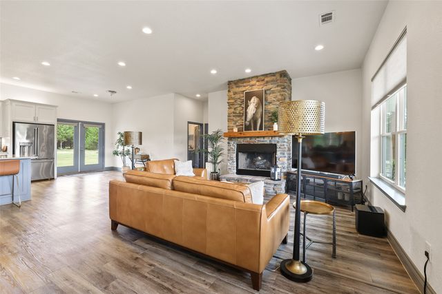 5464 County Road 1120, Farmersville, TX 75442