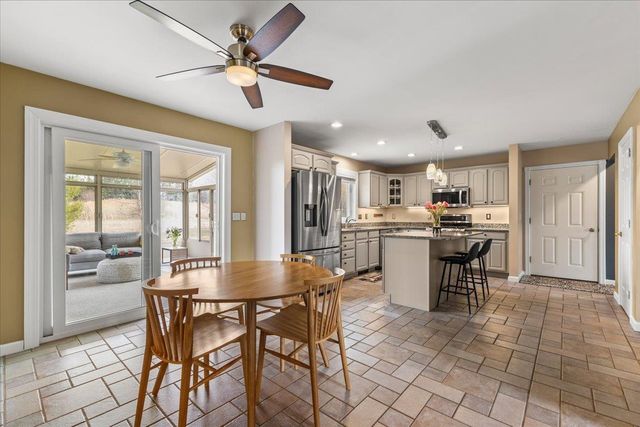 83 Butler Drive, South Burlington, VT 05403