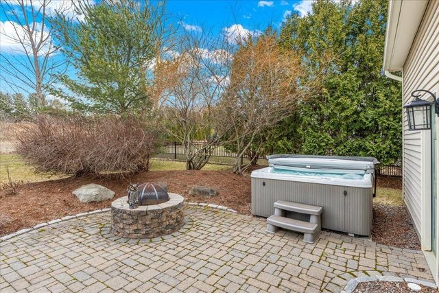 83 Butler Drive, South Burlington, VT 05403