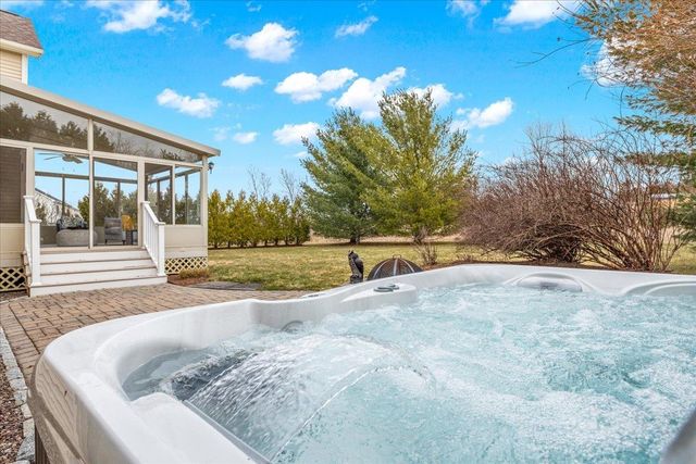 83 Butler Drive, South Burlington, VT 05403