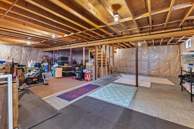 83 Butler Drive, South Burlington, VT 05403