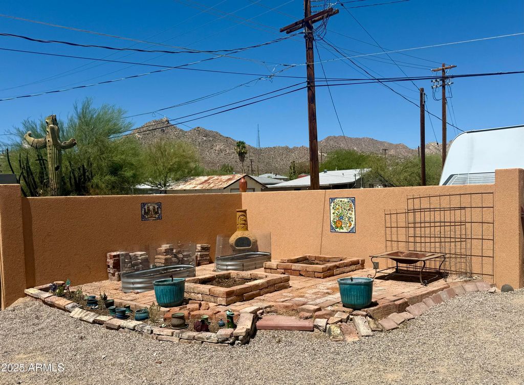 Image 15 of property listing at 340 W LA MINA Avenue, Ajo, AZ 85321