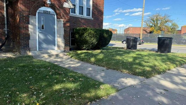 11255 Charlemagne Street, Detroit, MI 48213