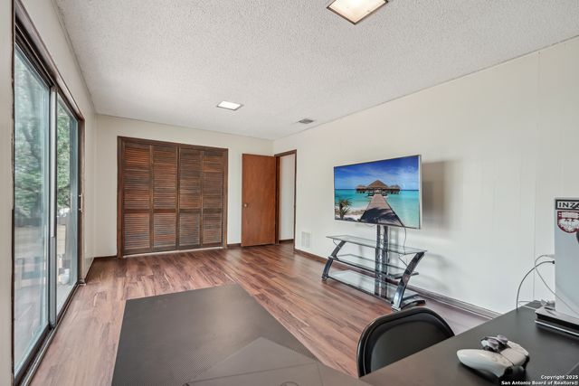 331 Whisper Wood, San Antonio, TX 78216