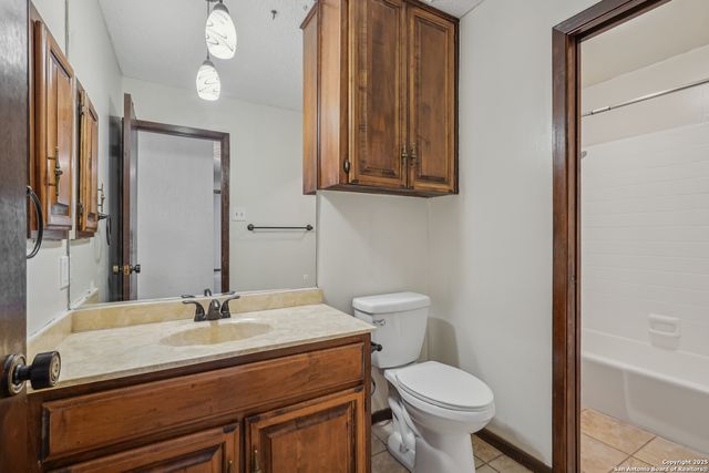 331 Whisper Wood, San Antonio, TX 78216