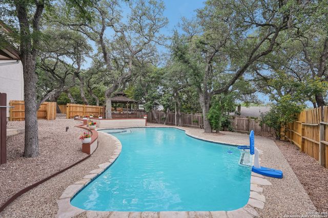 331 Whisper Wood, San Antonio, TX 78216