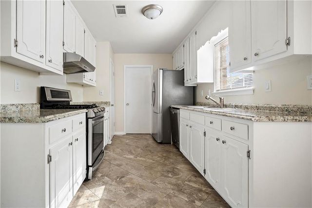 705 Oak Field Drive, Mobile, AL 36609