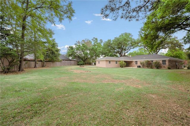 705 Oak Field Drive, Mobile, AL 36609