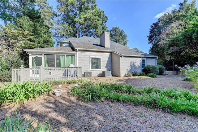 2859 Village Court, Gainesville, GA 30506