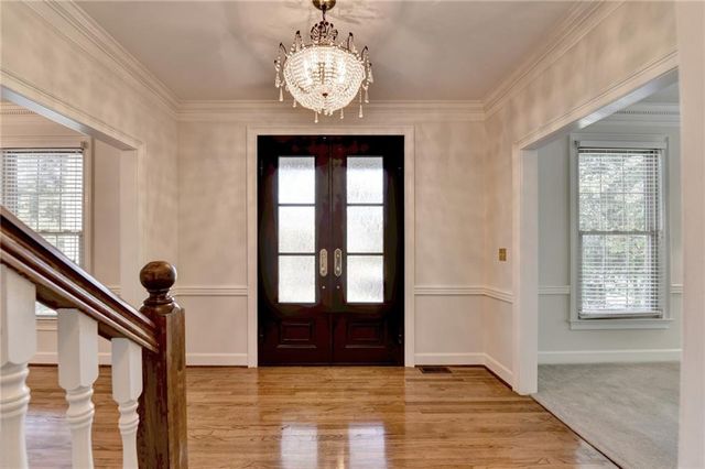 2859 Village Court, Gainesville, GA 30506