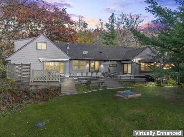 6320 Oak Meadow Lane NW, Rochester, MN 55901