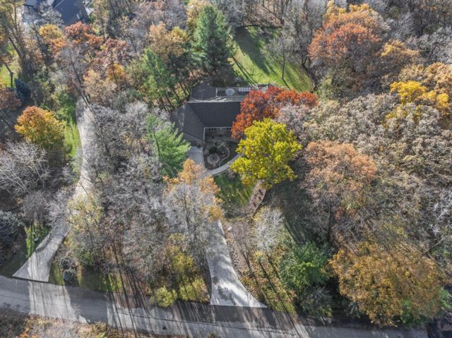 6320 Oak Meadow Lane NW, Rochester, MN 55901